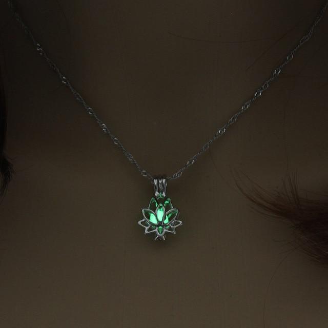 Lotus Halskette - Leuchtend Subeads Store