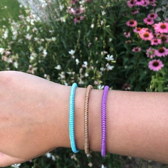 Exklusives tibetisches Glücksband Handgefertigt Modeschmuck Store